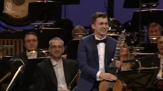 Ferdinando Carulli: Petit Concerto de Société op. 140. Thibaut Garcia, chitarra
