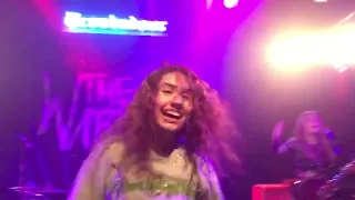 Alessia Cara & The Warning - first time live @ Troubadour (kiss to the camera 😘) - Enter Sandman