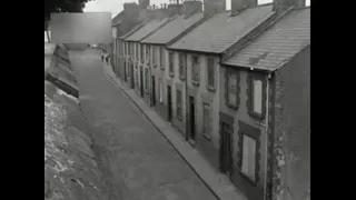 Nailor's Row: Derry City - 1969