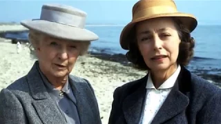 Joan Hickson Miss Marple   The Body In The Library