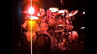 RUSH - YYZ & Neil Peart Drum Solo (excerpt of "Red Lenses" ) live 1987 - Hold Your Fire Tour