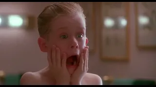Home Alone | Kevin singing White Christmas.