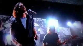 Roger Waters e Eddie Vedder - Comfortably Numb