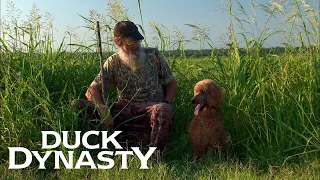 Duck Dynasty: Top Animal Moments: Si Bonds with his Dog | Duck Dynasty