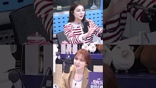 에일리가 콘서트 포스터 사진 찍다가 울었다고요? 왜요?😢 | 웬디의 영스트리트