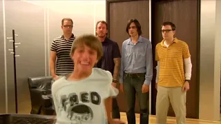 Oh My Gammit it’s WEEZER (dies)