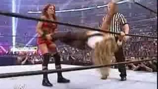 trish stratus vs christy hemme