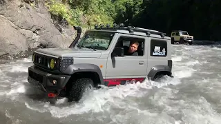 Cross the river  Jimny 梅雨季多望の黑水 #jimny #offroad #4x4 @alanoffroad