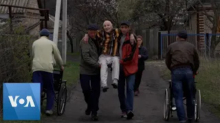 Elderly Evacuated From Donetsk Region Hospice