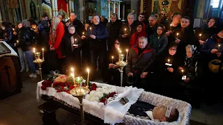 Navalny’s FUNERAL: Thousands gather in Moscow, defying Kremlin and RUSSIAN POLICE