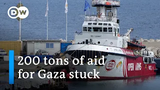 Ship with 200 tons of humanitarian supplies for Gaza still waiting to sail from Cyprus | DW News