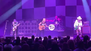 Cheap trick voices live with O c fair