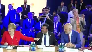 Rama dhe Merkel batuta e të qeshura në Samitin e Ballkanit Perëndimor