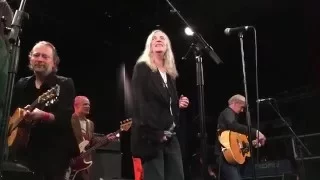 Patti Smith, Thom Yorke, Flea and others - People Have The Power Live @ Pathway To Paris, 04.12.2015