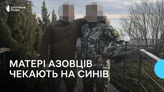 Матері двох бійців полку "Азов" з Волині чекають на повернення синів із полону