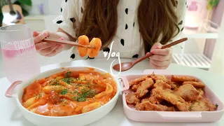 [SUB]Vlog Daily life Rose tteokbokki, Fried chicken, Kimchi Back Ribs, Strawberry milk, Bread