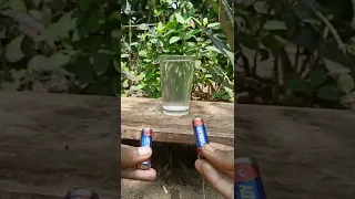 🥰 tornado with battery😂water and battery experiment🤪🤣#trending #yt #shorts #youtubeshorts #iqsprint