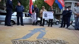 Скандал: в Одессе тайно открыли Тень Пушкина