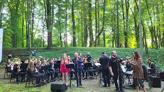 Wehikuł czasu Młodzieżowa Orkiestra Dęta KONOPISKA