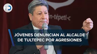 Graban al alcalde de Tultepec en aparente estado de ebriedad; jóvenes lo acusan de agresión