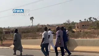 Flash Info OwaDomé : Autoroute barrée par des manifestants réclamant leurs indemnités de déplacement