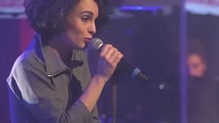 Barbara Pravi - L'amitié (live) - Le Grand Studio RTL