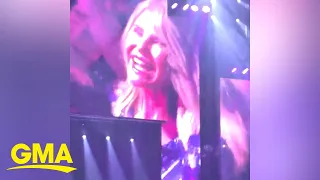 Watch Christie Brinkley dance along to 'Uptown Girl' at Billy Joel concert