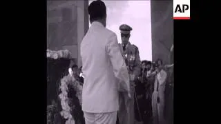 SYND 31/07/69 PRINCE SIHANOUK RELIQUISHES POSITION