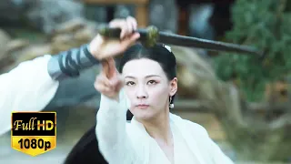 A Girl Pretends To Be Weak, But Turns Out She Is A Legendary NO.1 Kung Fu Master.