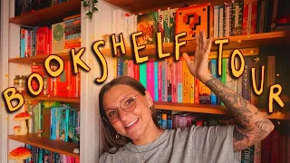 BOOKSHELF TOUR