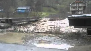 Косівська Поляна водичка бушує