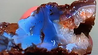 Oregon Rockhounding: Blue Agate Crystals!