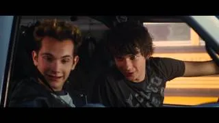Diary of a Wimpy Kid 2 Rodrick Rules Bad Soccor + Crazy Van Driving