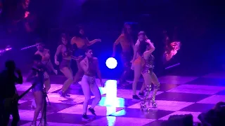 Lali Esposito Canta "100 Grados" En El Luna Park Brava Tur 2018 Argentina