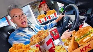 BELI APAPUN YANG DIBELI MOBIL DEPAN DI KFC!!