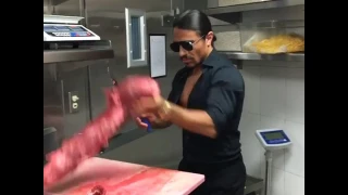 Nusret ( Salt Bae ) yeni video