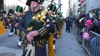 St. Patrick's Day Parade~2018~NYC~NYPD Emerald Society Pipes and Drum Band~NYCParadelife