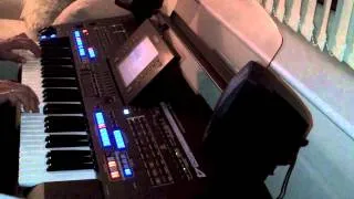 Michael Jackson ' Earth song' played by Darren Woodcock on a Yamaha Tyros 4 10th Anniversary Edition