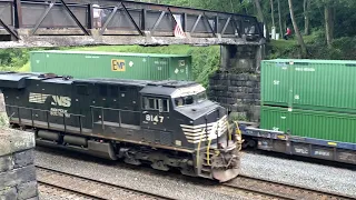 2 Trains Passing Under Me At Rock Slide Fence & Loud DPUs Roar At Brickyard, Altoona Pennsylvania!