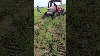 Mahindra arjun novo 605 4wd stuck in mud