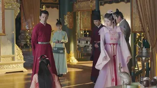 Jianan scared away the arrogant woman, and succeeded in covering the emperor.