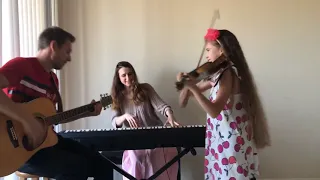 Baby Shark - Karolina Protsenko Family - Violin, Piano, Guitar, Dance