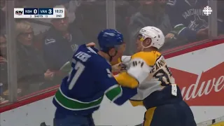 Tyler Myers vs Tanner Jeannot fight Nashville predators vs Vancouver Canucks (2022 NHL)