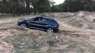 Песок и 20-е колеса (BMW X5 vs Lexus GX)