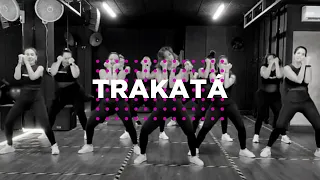 TRAKATÁ  - Ptazeta, Farina, Juacko | Coreografía Oficial Dance Workout | DNZ Workout | DNZ Studio