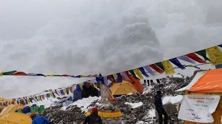 Hit by Avalanche in Everest Basecamp 25.04.2015