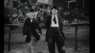 All Shook Up - Laurel and Hardy (& Elvis)