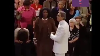 Watch the moment Benny hinn prayed for Juanita Bynum to receive the prophetic 🔥🔥