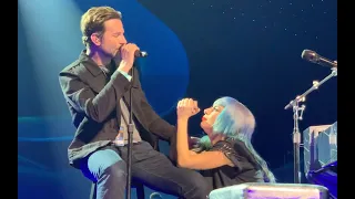 Lady Gaga, Bradley Cooper - Shallow (Live in Las Vegas)