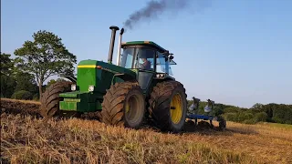 John Deere 4240s working hard 🔥